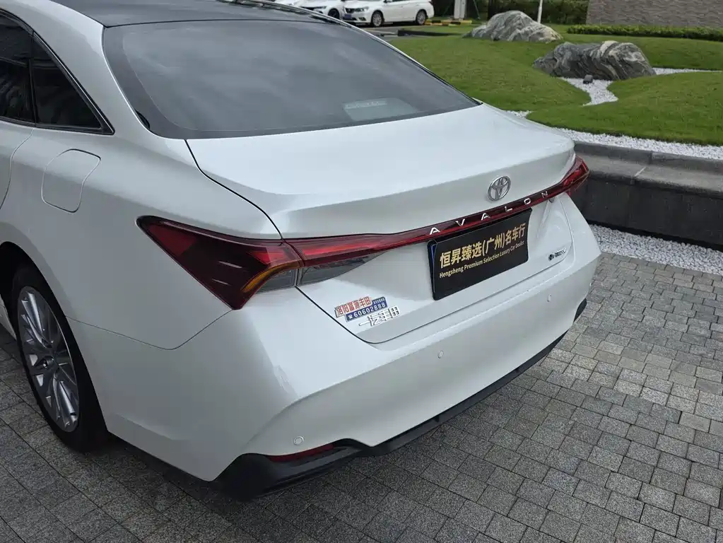Toyota Avalon 2024 2.0L Luxury