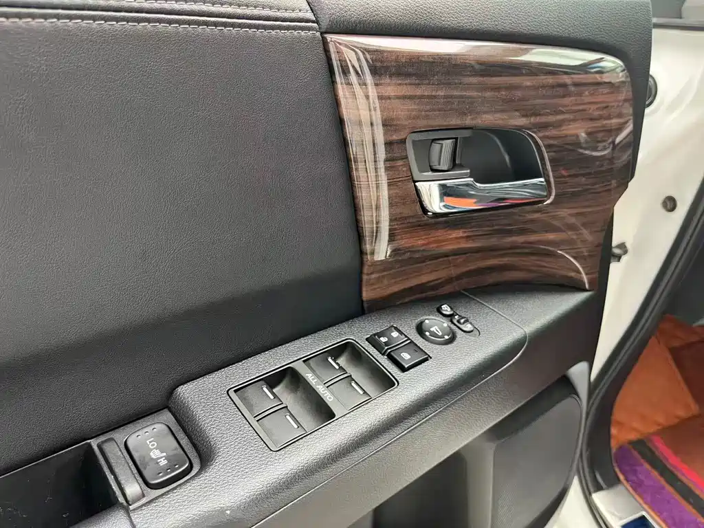 Honda Elysion — миниатюра 13