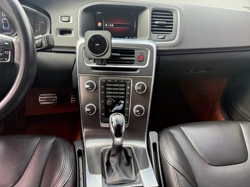Volvo S60 — миниатюра 11