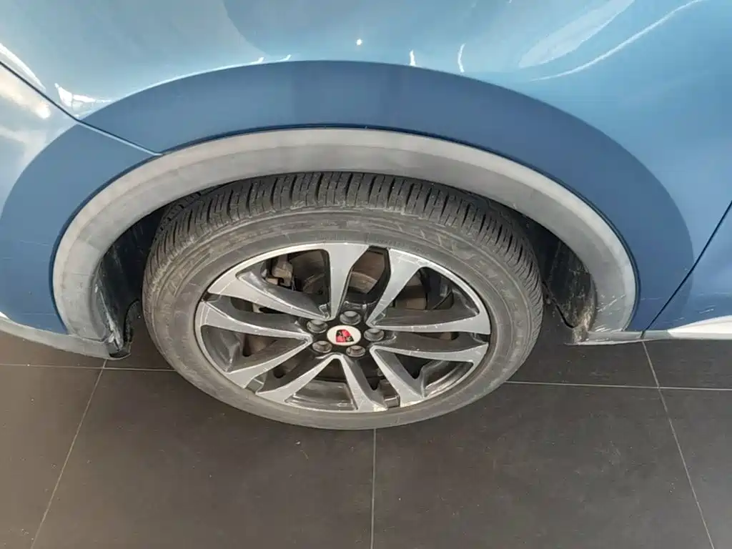 Roewe RX3 — миниатюра 23