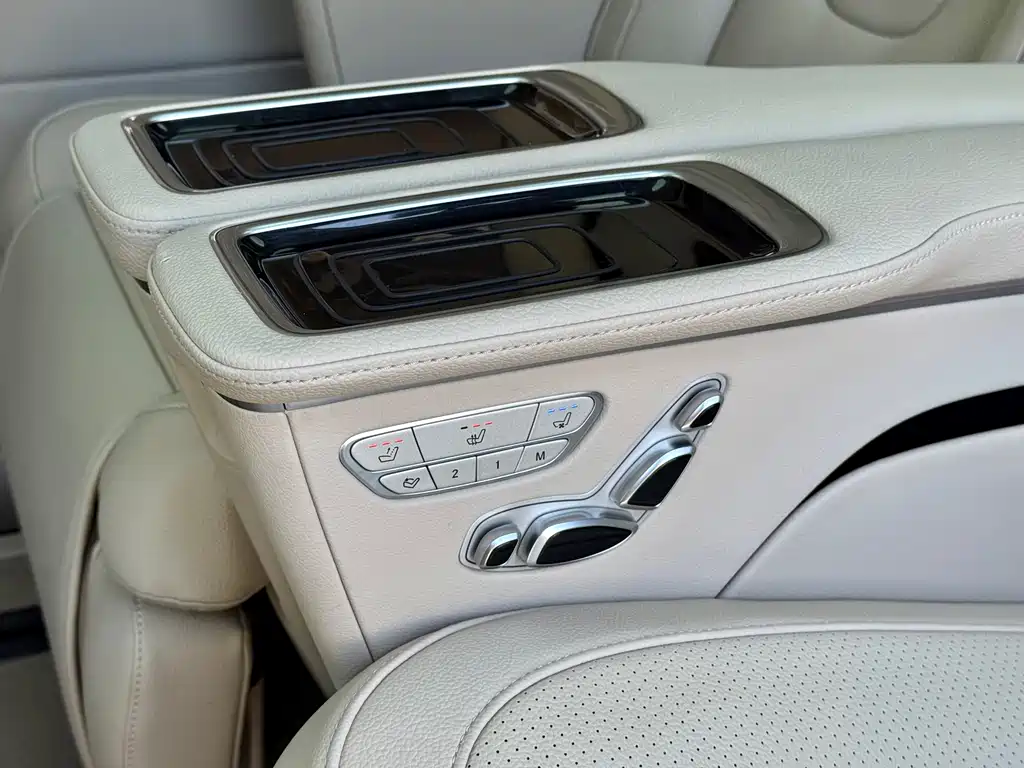 MERCEDES-BENZ V CLASS