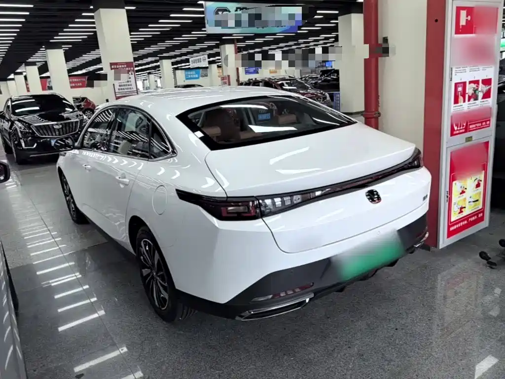 Changan Побег PHEV — миниатюра 5