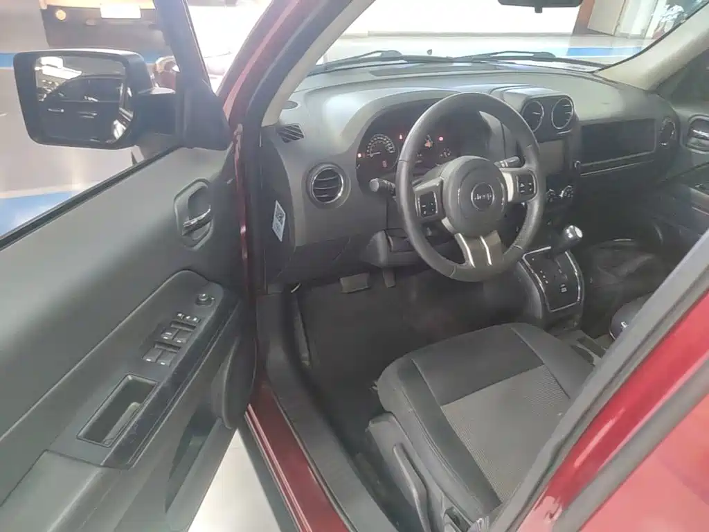Jeep Patriot — миниатюра 16