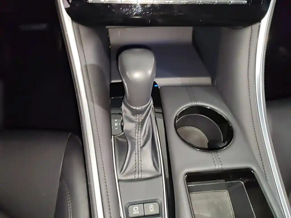 Toyota Avalon — миниатюра 14