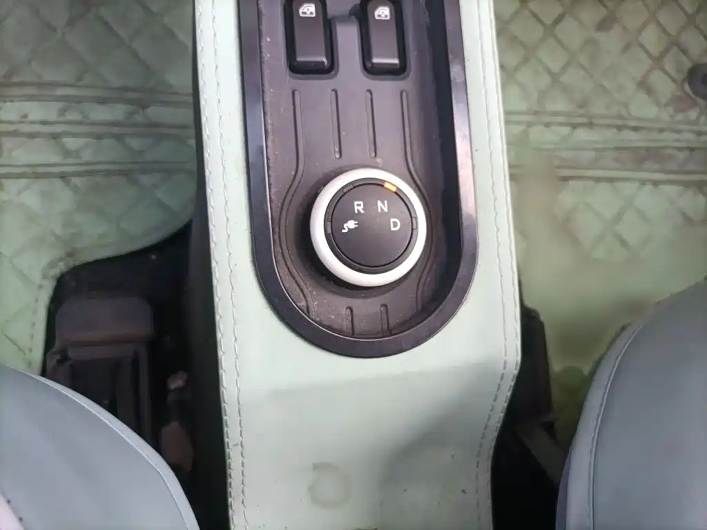Wuling MINIEV — миниатюра 7