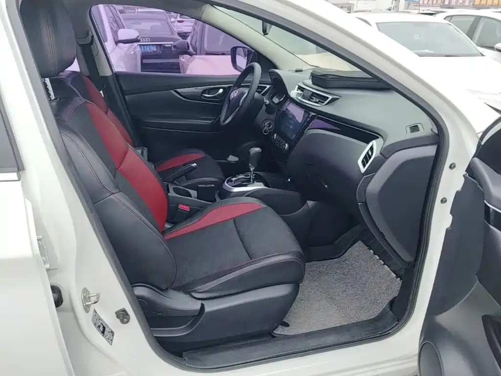 Nissan Qashqai — миниатюра 25
