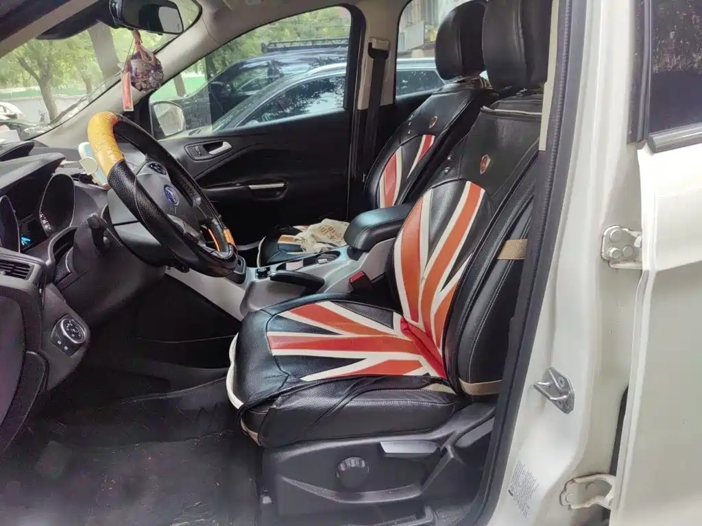 Ford Kuga — миниатюра 16