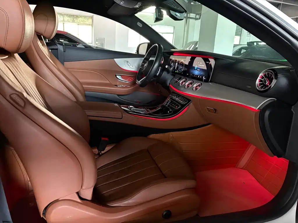 Mercedes-Benz E-Class (Import) — миниатюра 18