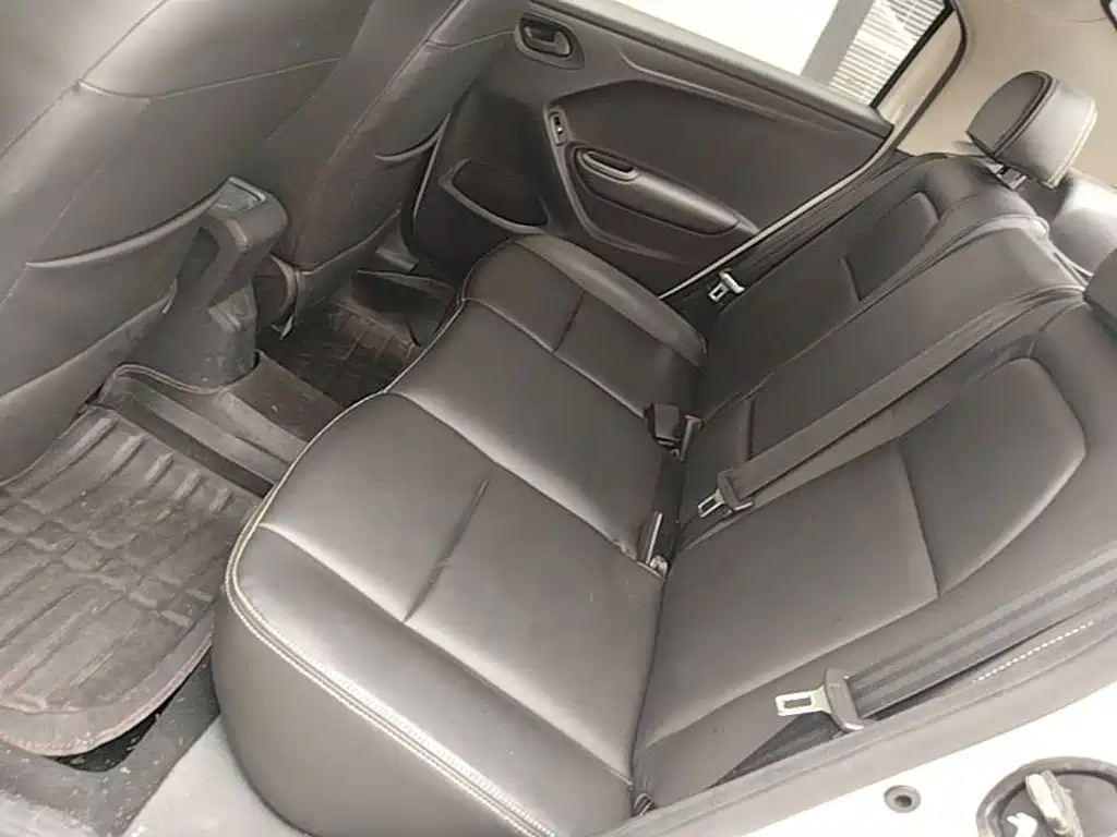 Citroen Elysee — миниатюра 17