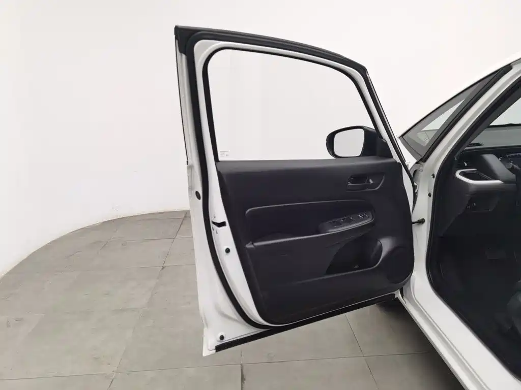 Honda Fit — миниатюра 8