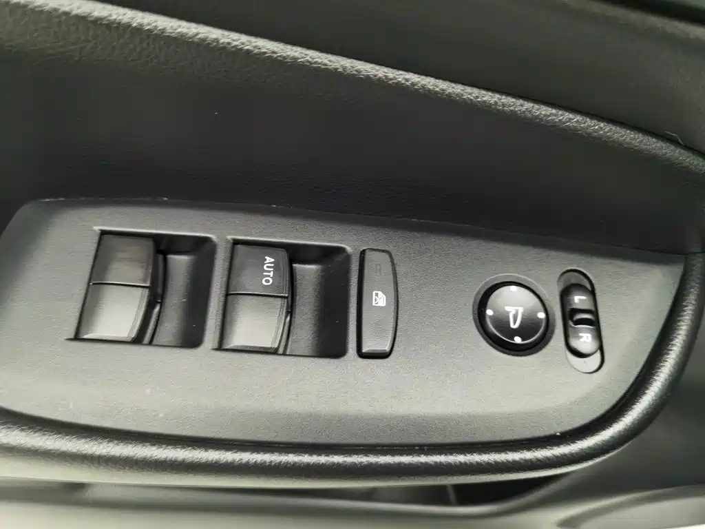 Honda Fit — миниатюра 9