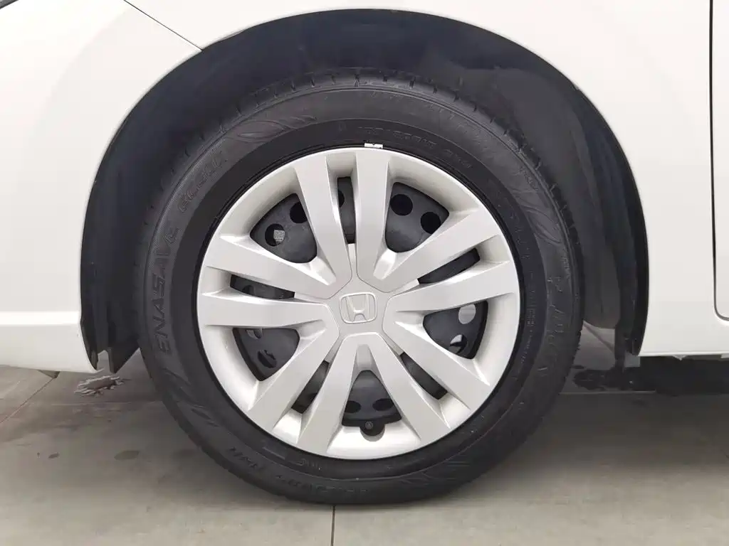 Honda Fit — миниатюра 17