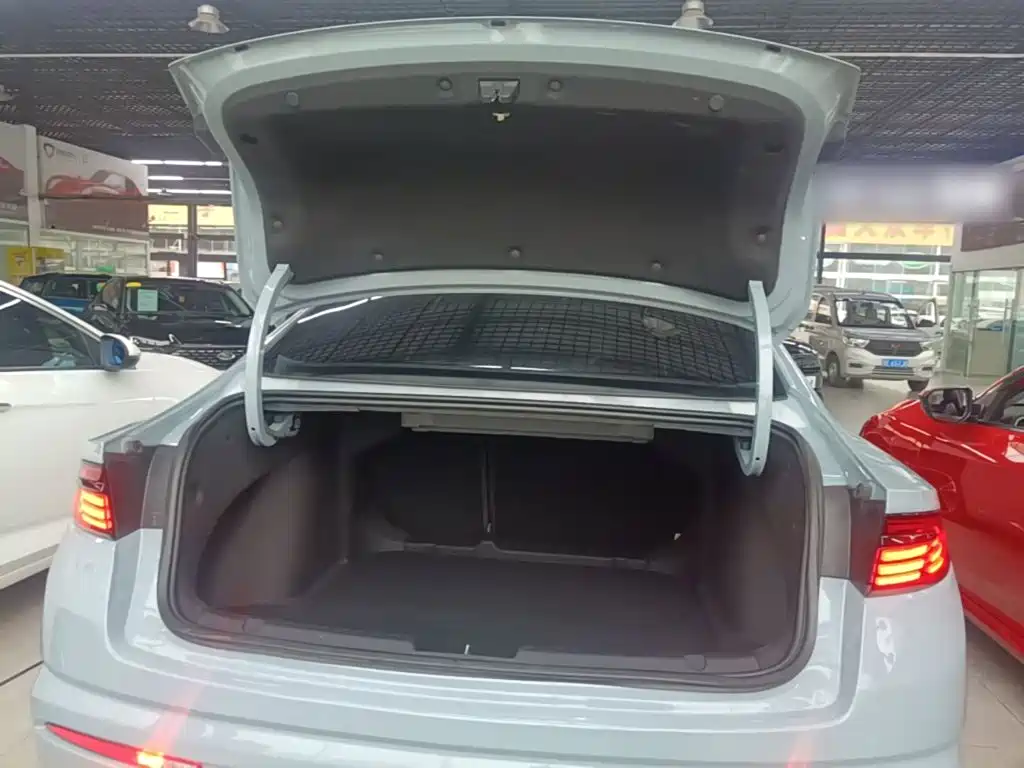 Geely Xingrui — миниатюра 19