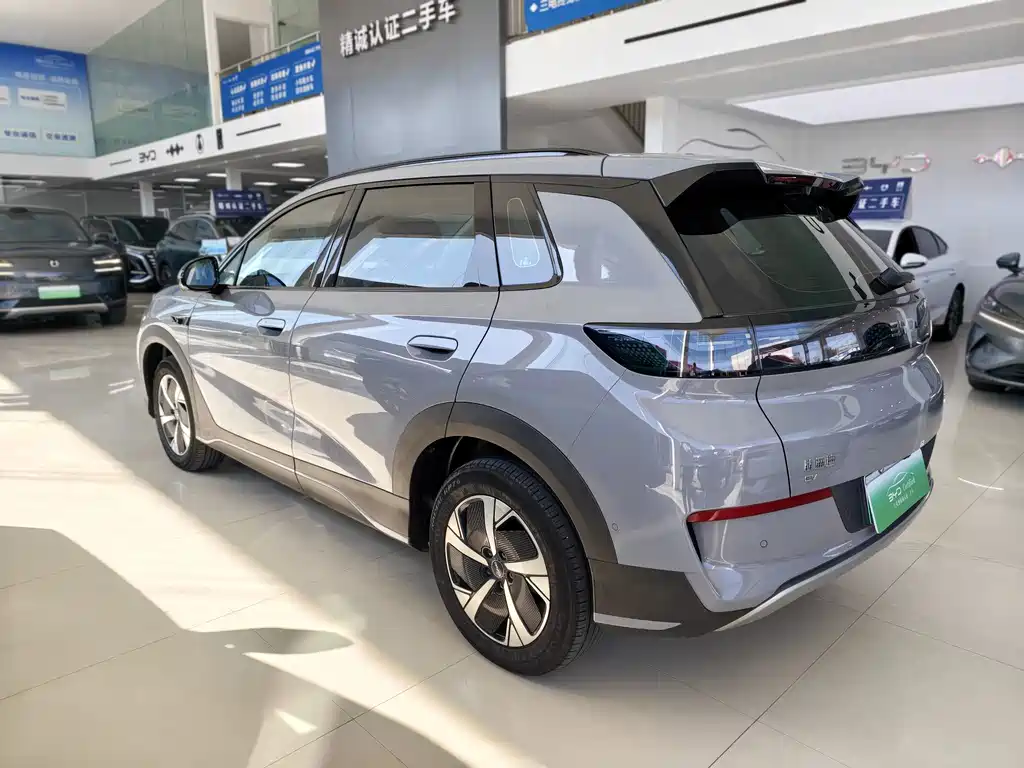 BYD Sealion 05 EV — миниатюра 9