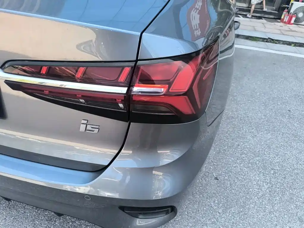 Roewe i5 — миниатюра 8