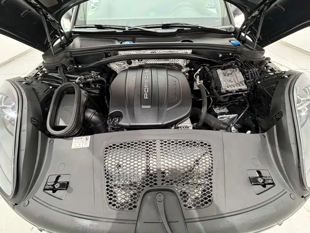 Porsche Macan — миниатюра 12