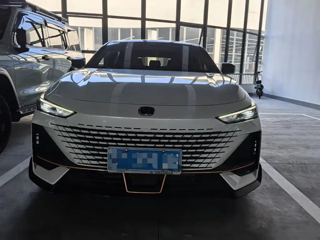 Changan UNI-V — миниатюра 2