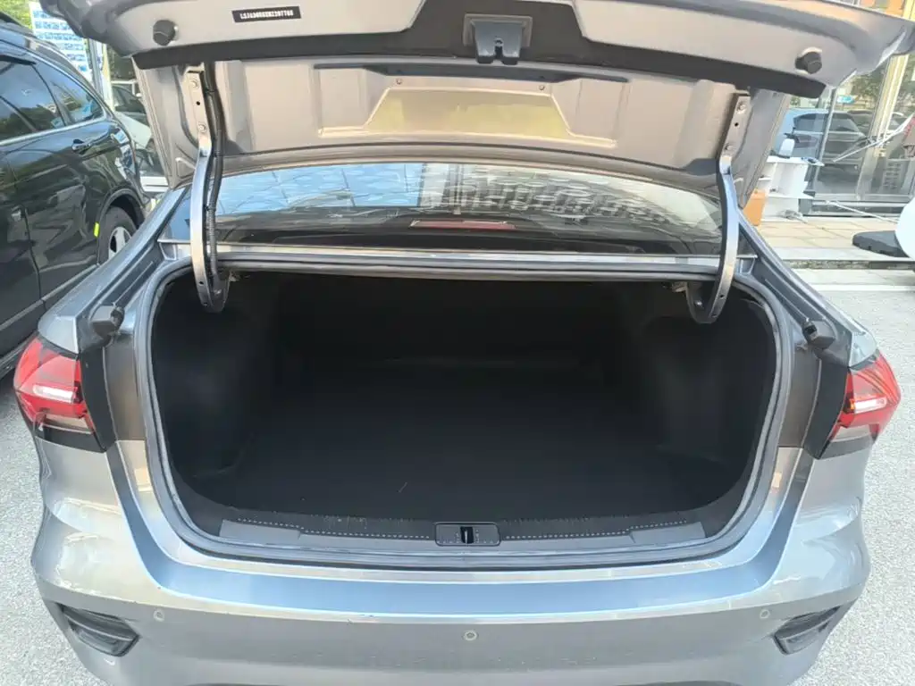 Roewe i5 — миниатюра 19