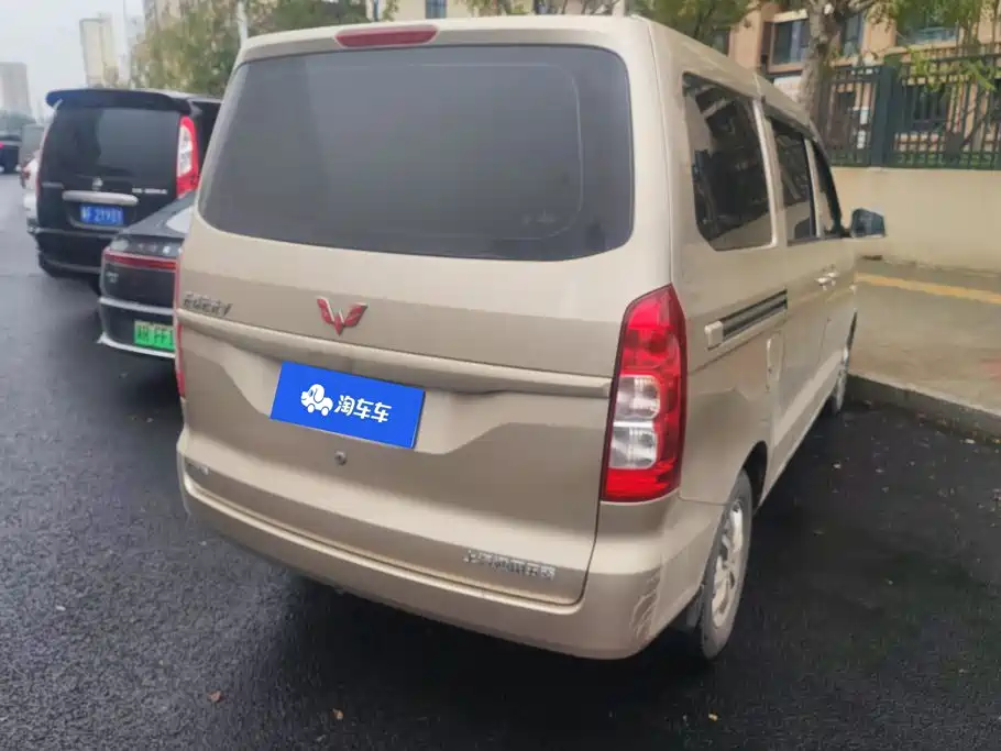 Wuling Hongguang V — миниатюра 3