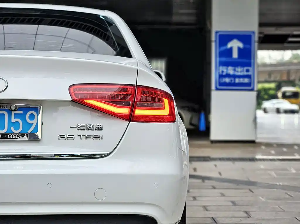 Audi A4L — миниатюра 18