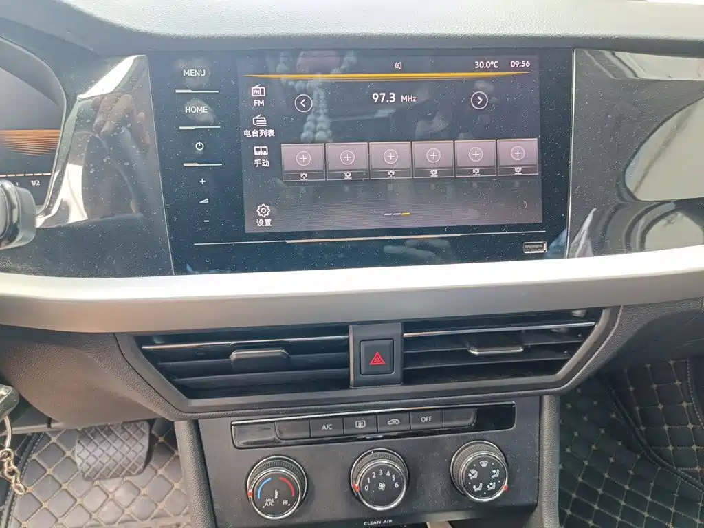 Volkswagen Lavida — миниатюра 6
