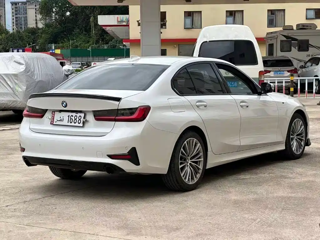 BMW 3 Series — миниатюра 9