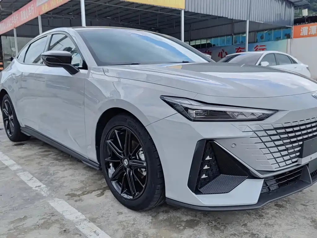 Changan UNI-V — миниатюра 5