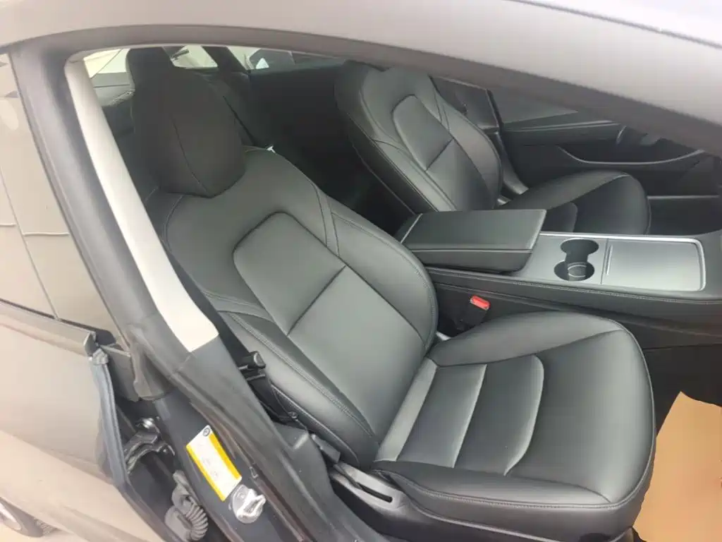 Tesla Model 3 — миниатюра 25