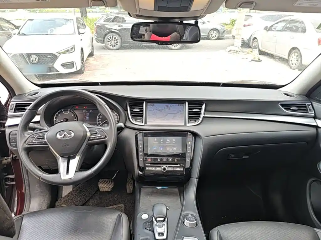 Infiniti QX50 — миниатюра 10