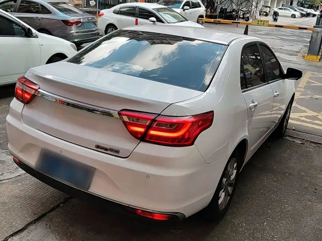Geely Vision — миниатюра 7
