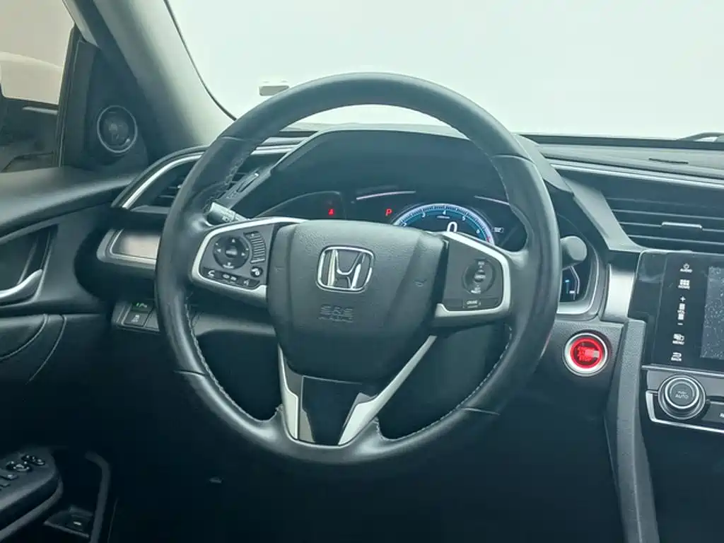 Honda Civic — миниатюра 8