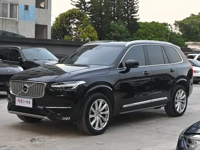 VOLVO  XC90 2018