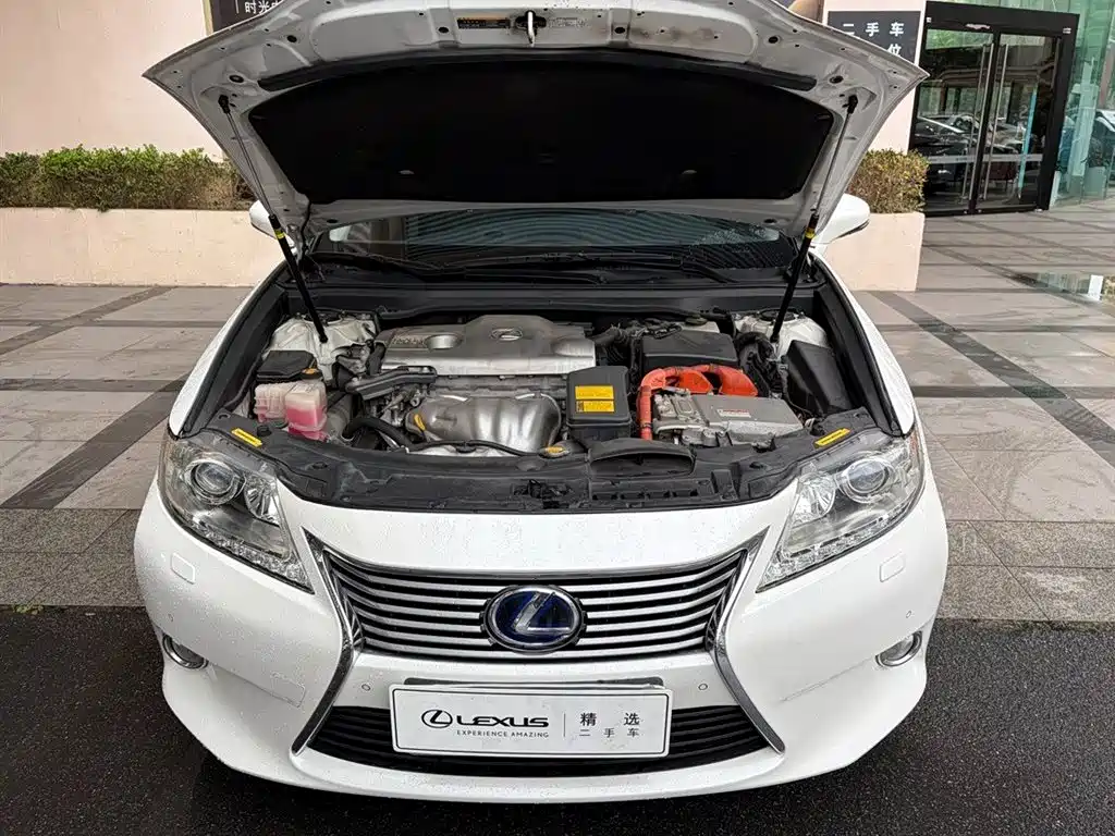 Lexus ES 2013 300h Elite