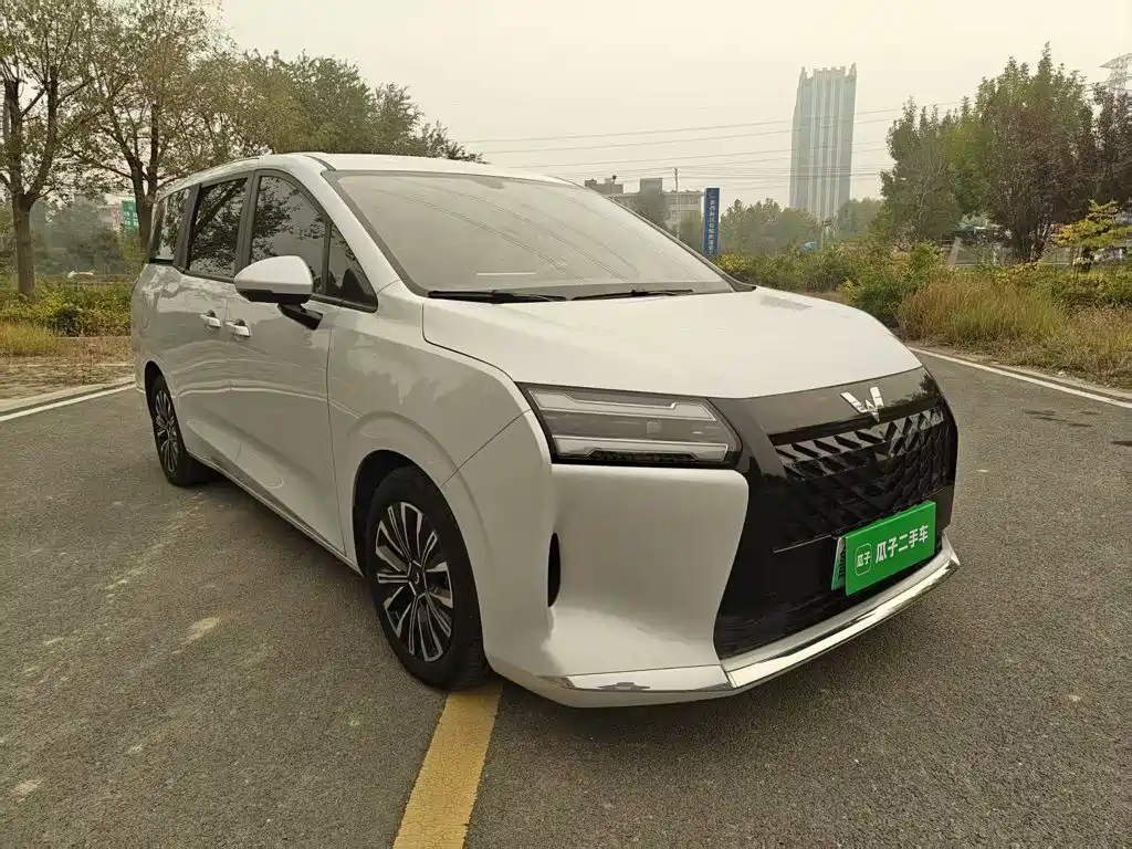 Wuling Xingguang 730 New Energy — миниатюра 4