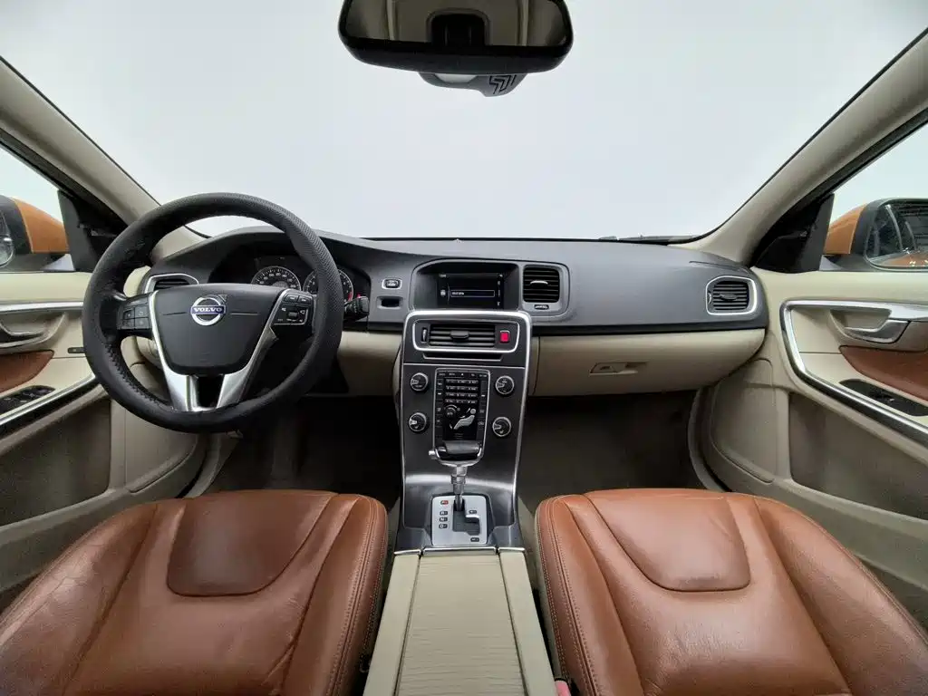 Volvo S60 (Import) — миниатюра 5