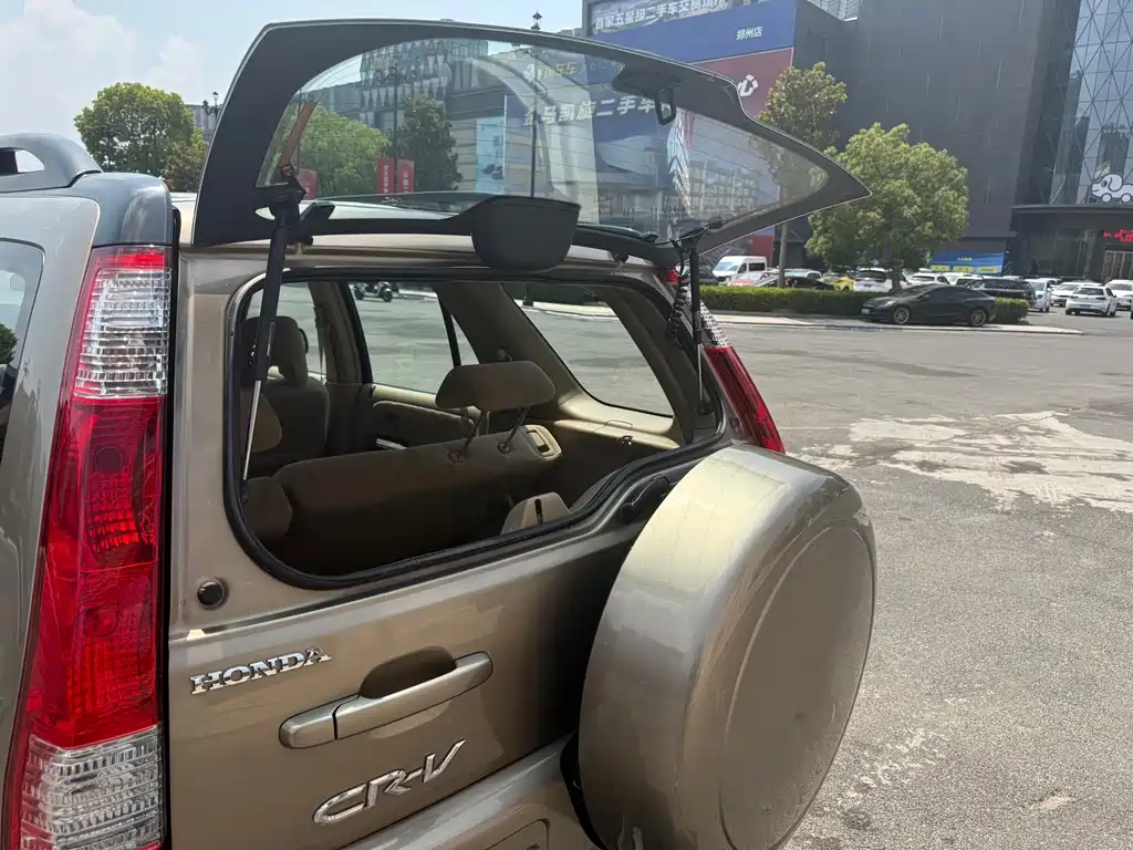 Honda CR-V — миниатюра 8