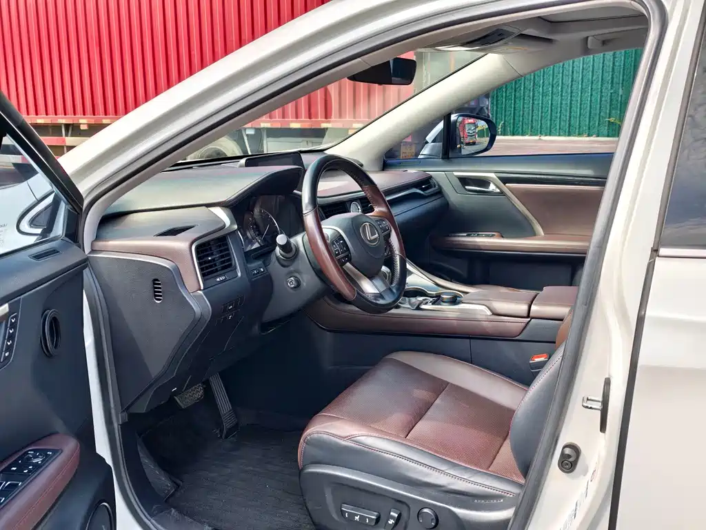 Lexus RX — миниатюра 7