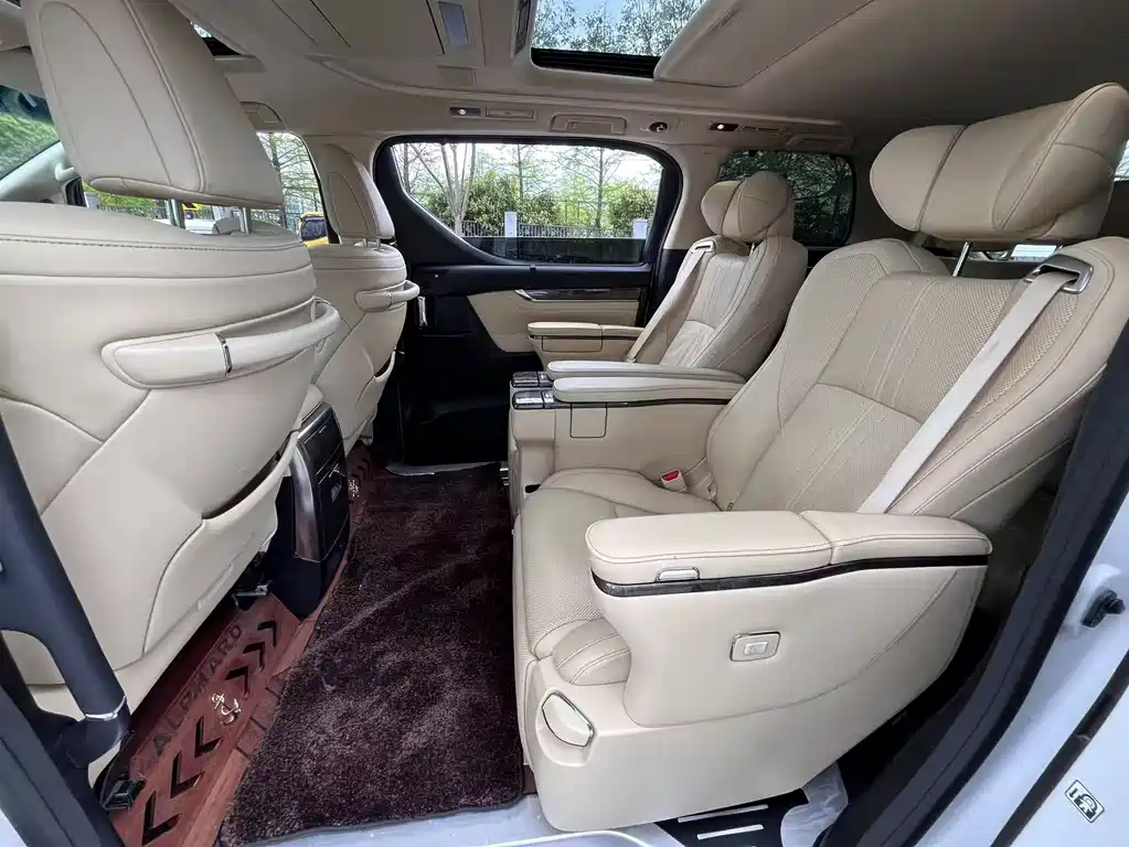 Toyota Alphard 2021 2.5L Luxury