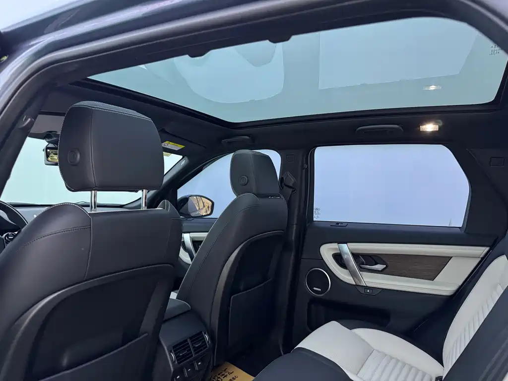 Land Rover Discovery Sport — миниатюра 7