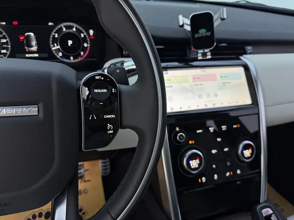 Land Rover Discovery Sport — миниатюра 19