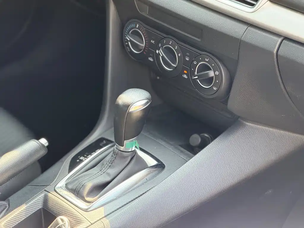 Mazda 3 Axela — миниатюра 15
