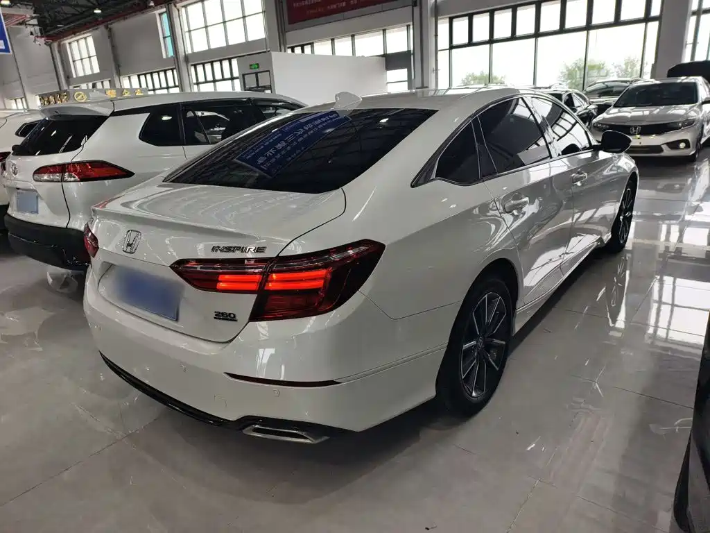 Honda Inspire — миниатюра 5