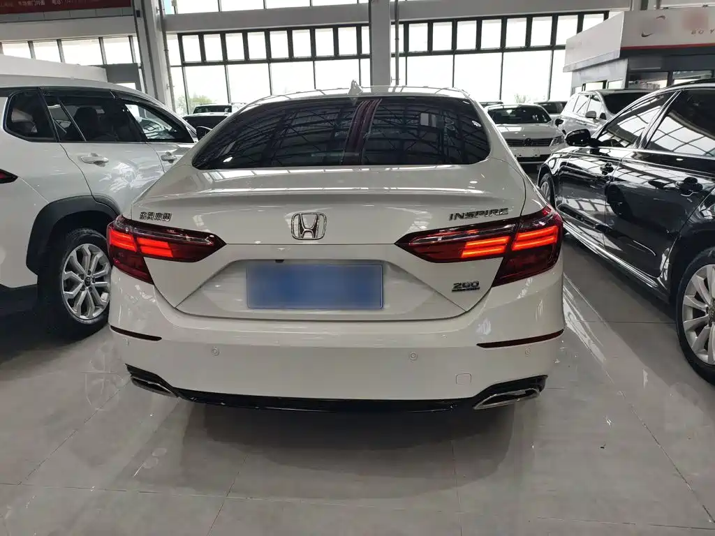 Honda Inspire — миниатюра 6