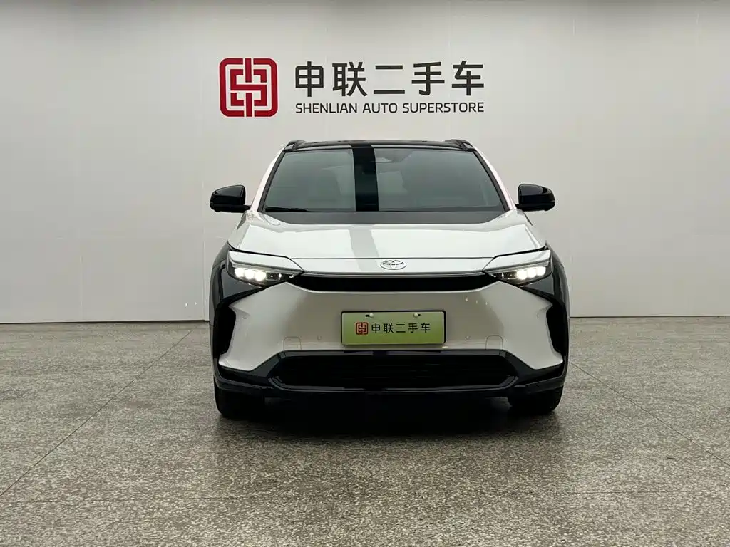 Toyota bZ4X — миниатюра 5