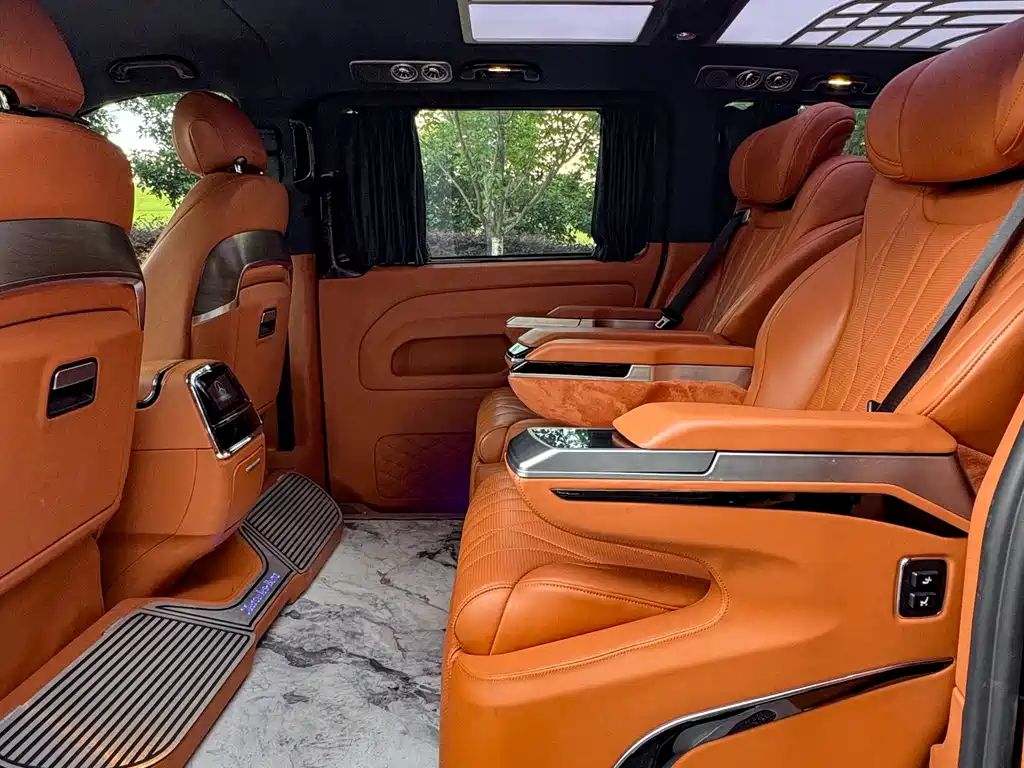 Mercedes-Benz Vito 2021 2.0T 7 мест