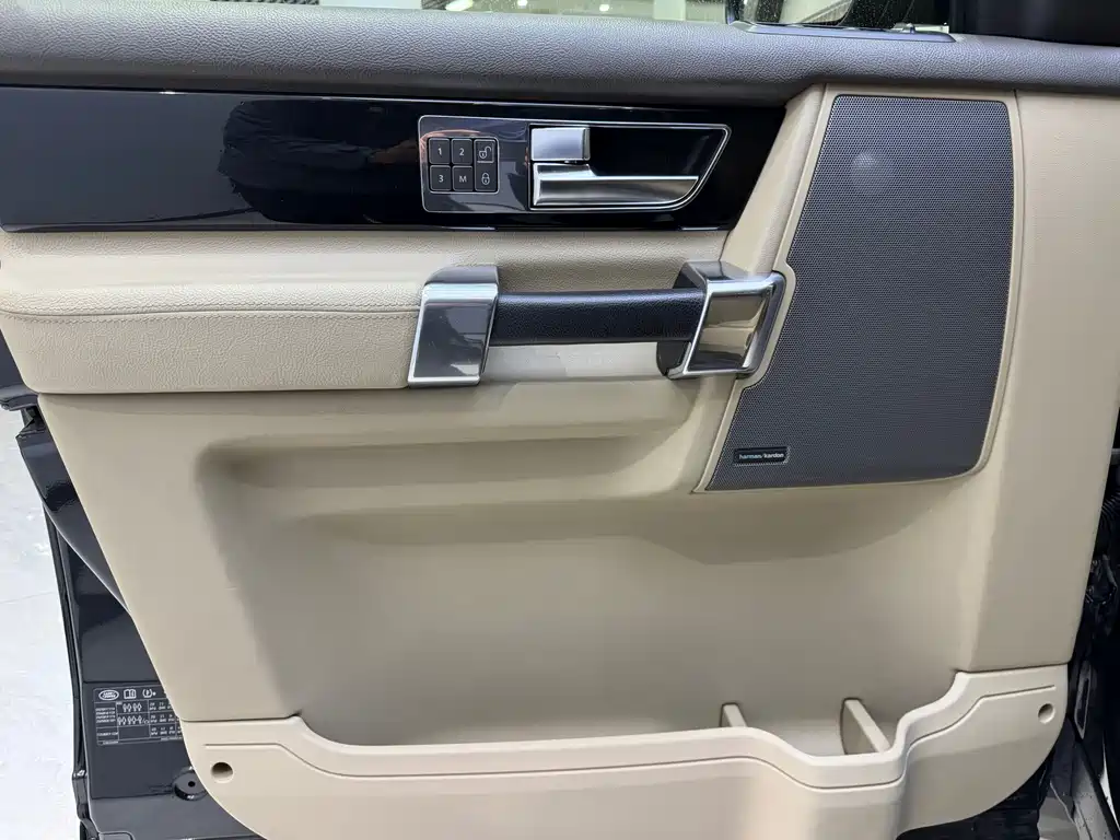 Land Rover Discovery — миниатюра 13