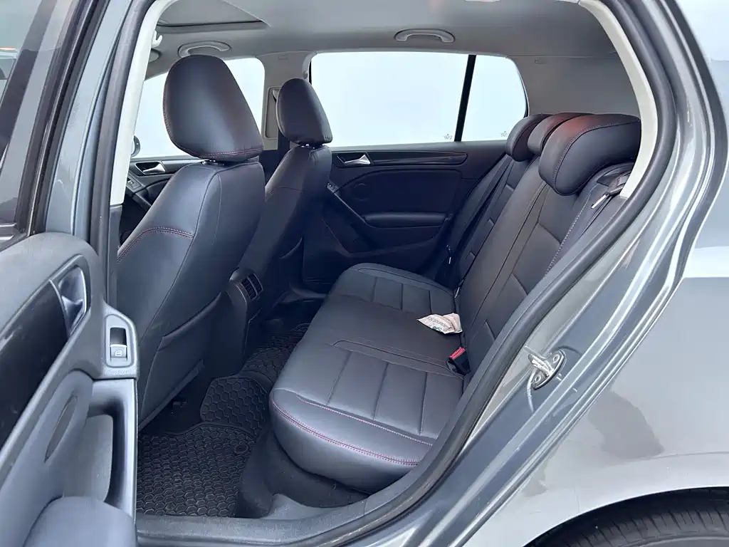 Volkswagen Golf — миниатюра 9