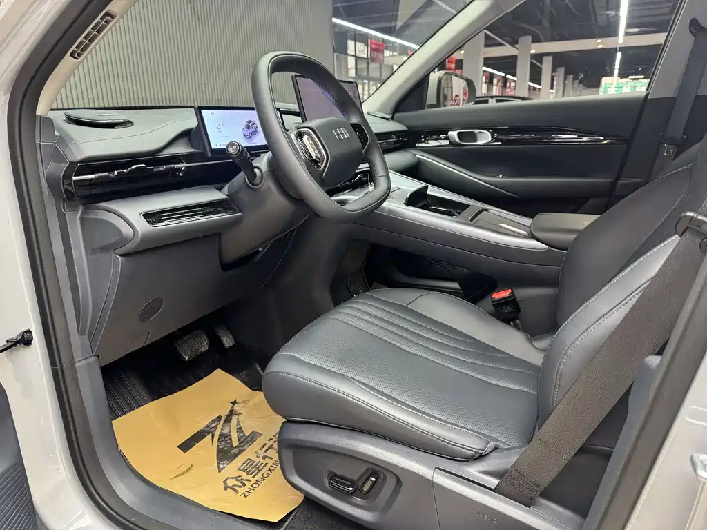 GEELY GALAXY GALAXY E5