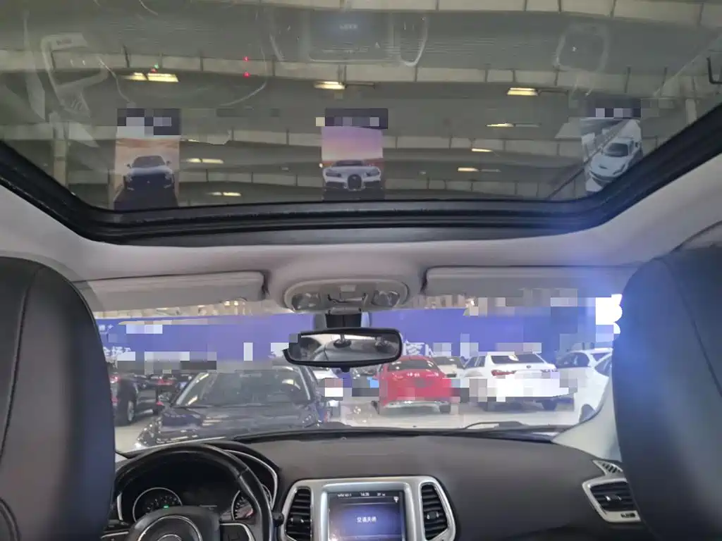 Jeep Compass — миниатюра 18