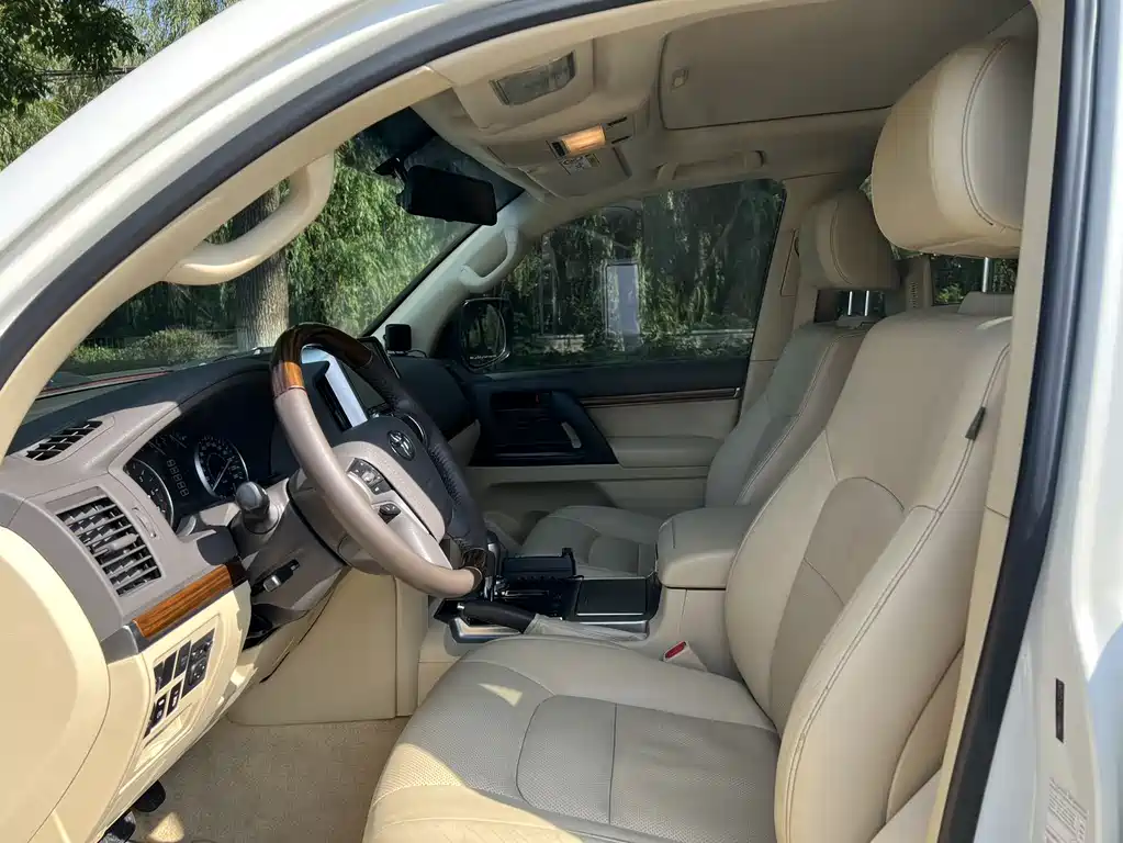 Toyota Land Cruiser — миниатюра 4
